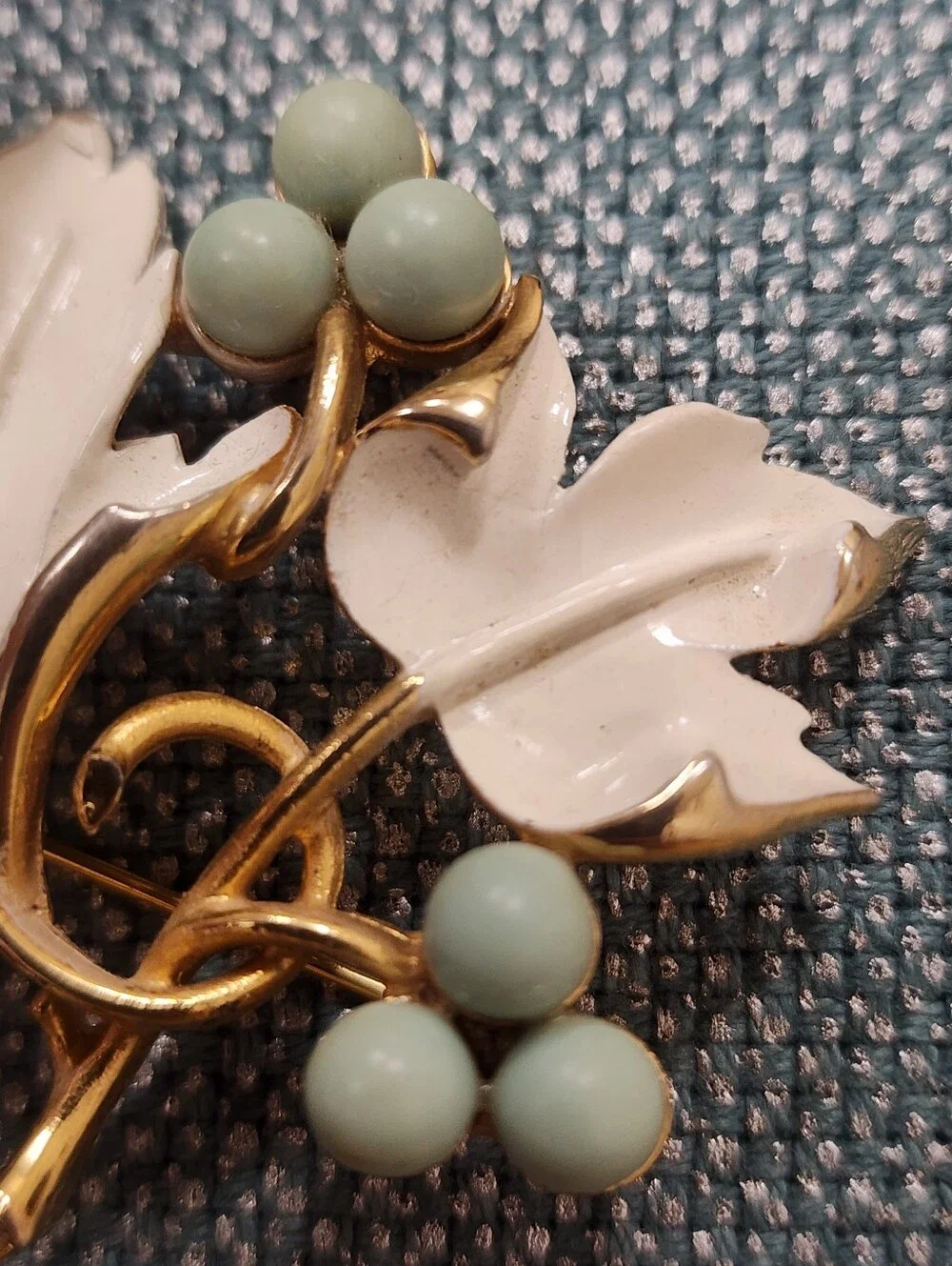 Vintage Signed Sarah Coventry Placid Beauty Brooch